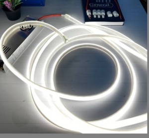 Гибкий термо-неон 12V 14.4W/m 180LED/m IP68 4000K 1200Lm/m 1,6 см по 3 диода General