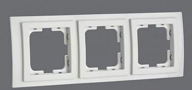 LARISSA Рамка универсальная 3 мест . Белый IP20 Mono