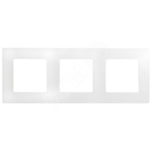 Etika Рамка горизонтал./вертикал. 3-м . белая IP20 Legrand