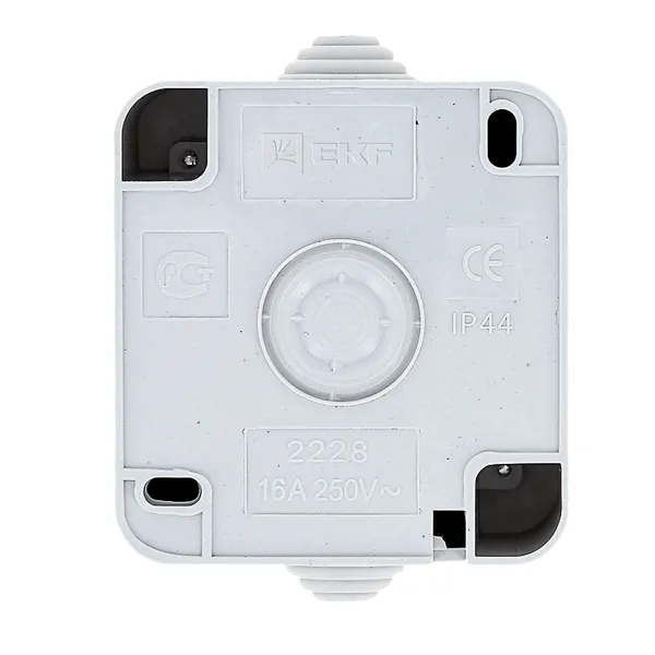 Прага Розетка ОП 1 м. с/з и шторками 16А бел. IP44 EKF