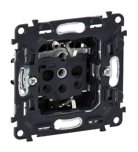 Valena INMATIC Механизм розетки без лицевой панели СУ 1 мест. с зазем. со шторками без лицевой панели 16А серый IP20 Legrand