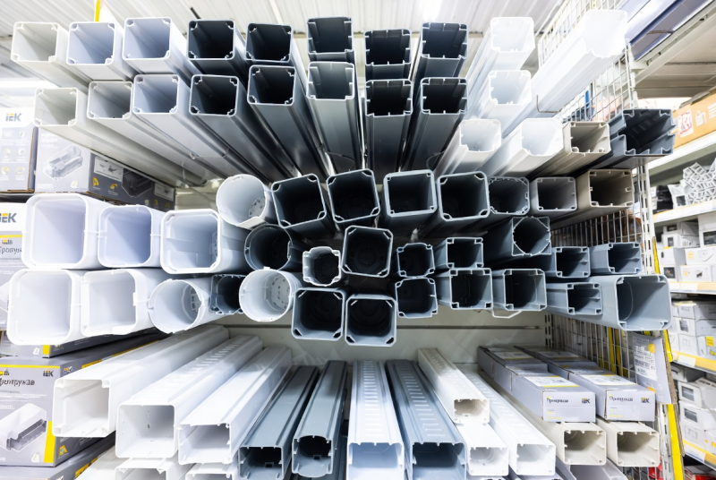 Кабель-канал — не офисный пережиток, а стильный элемент дизайна