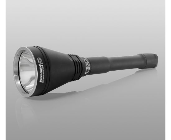 Мощный и дальнобойный фонарь Barracuda Pro Armytek