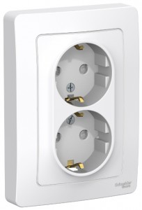 BLANCA Розетка СУ 2-м. с зазем. со шторками 10А Белый IP20 Schneider Electric