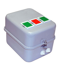 Пускатель электромагнитный ПМ12-010660 У3 В, 220В/50Гц, 4з+2р, 10А, реверсивный, с реле РТТ5-10-1 7,0-10,0А, в корпусе IP40, с кнопками ПУСК+СТОП+R