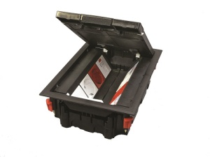 Напольный лючок на 6 постов (45х45 мм), пластиковый LUK/6 Ostec