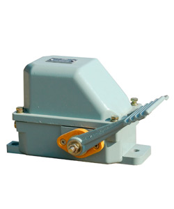 Выключатель концевой ножной НВ-701 У1, рычаг с 1-ой педалью, 10А, IP44, 2 эл. цепи Электротехник