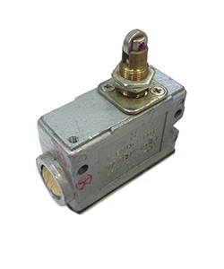 Микровыключатель МП 2305 У2 исп.03, IP54, толкатель с поперечным расположением ролика, комбинированный, винт Электротехник