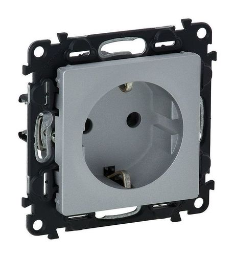 Valena LIFE Механизм розетки без лицевой панели СУ 1-м.с зазем.со шторками 16А алюминий IP20 Legrand