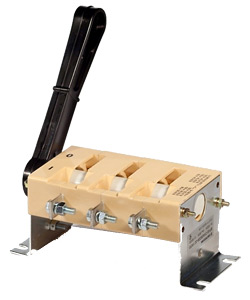 Выключатель-разъединитель ВР32-31 А 10120-00 УХЛ3, 100А, несъёмная боковая рукоятка, однополюсный на одно направление Электротехник