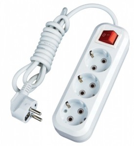 Удлинитель "Стандарт" 3х5 метров 10А/2,2кВт с выключателем и заземлением ПВС 3х0,75 EKF	