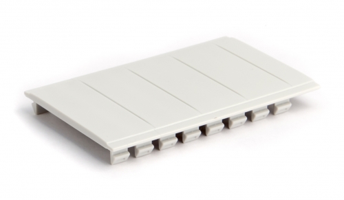 Заглушка на 4 мод. RAL7035 для настенных щитков IP40 и IP65 DKC