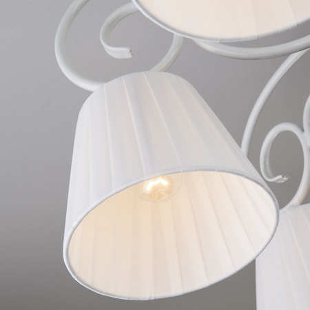 Классическая люстра с абажурами 8*E14 40Вт белый IP20 Severina (303/8 белый) Bogate's