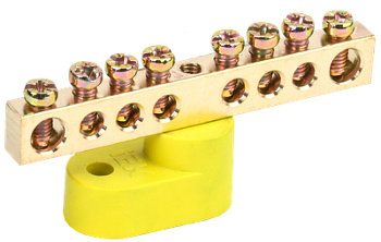 Шина PE "земля" на одном угловом изоляторе ШНИ-6х9-8-У1-Ж IEK