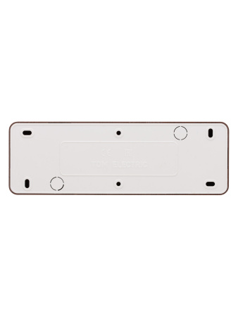 Розетка 4-х местная горизонтальная 2П+3 открытой установки IP20 16A с з/ш бук "Ладога" TDM