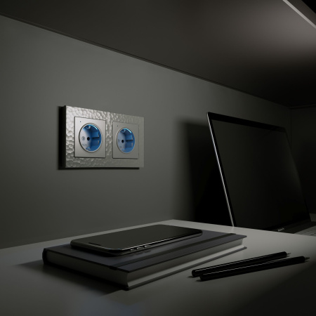 Розетка с подсветкой (серебряный) СУ IP20 Werkel