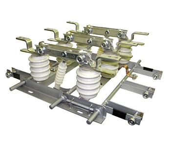 Разъединитель РВЗ-10/630-III УХЛ3 с приводом ПР-10 Stingray EKF