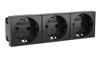 Тройная розетка Viva черная DKC