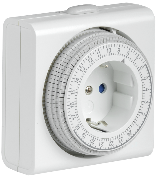 Розетка-таймер механический РТМ-3 15мин 24ч 96on/off 16А IP20 IEK