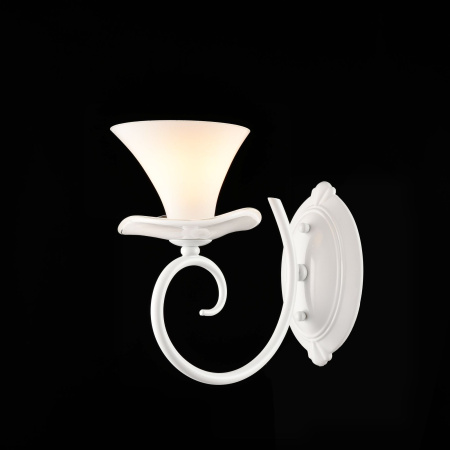 Бра 1*E14 40Вт Жемчужный белый IP20 Fabre FR2001-WL-01-W Freya