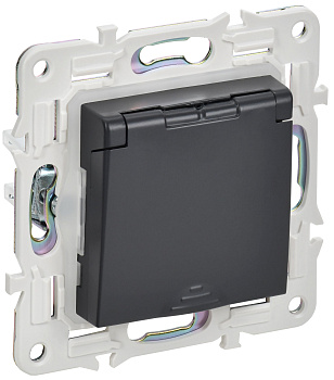 SKANDY Розетка 1-местная с заземлением с защитными шторками и крышкой 16А IP44 SK-R11T титан IEK