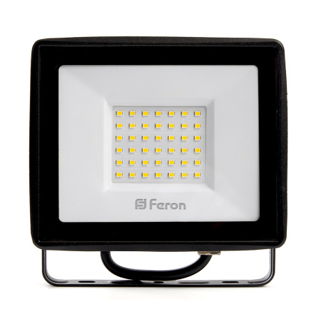 Светодиодный прожектор Feron LL-921 IP65 50W 4000K