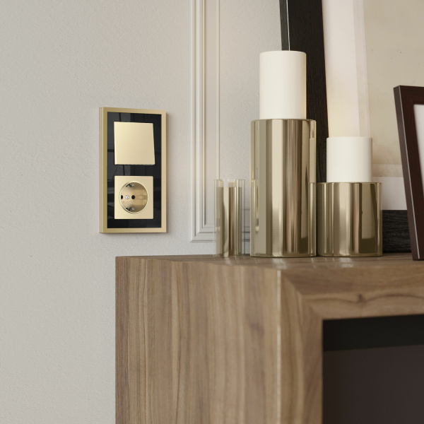 Baguette Рамка на 2 поста (черный/латунь) Werkel