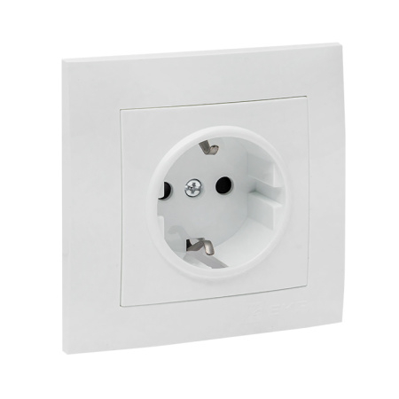 Валенсия Розетка 1-местная с/з 16А белая с защ, штор, EKF