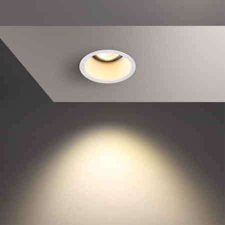 Встр.св-к IP20 GU10 50W 220V BUTT белый D NOVOTECH