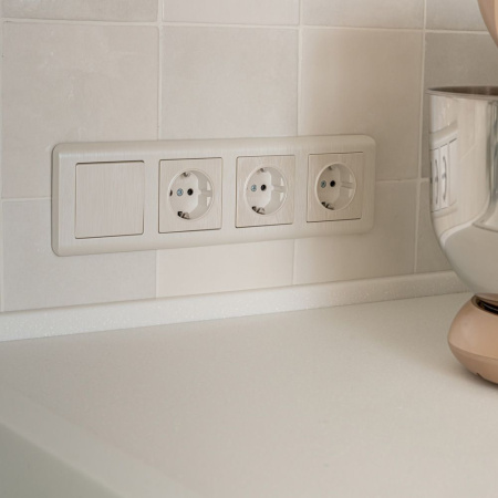 Встраиваемые механизмы клавиша для выключателя СУ 1 кл. (перекрестн.) . перламутр рифленый IP20 Werkel