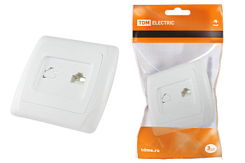 Розетка компьютерная RJ45 белая "Онега" TDM
