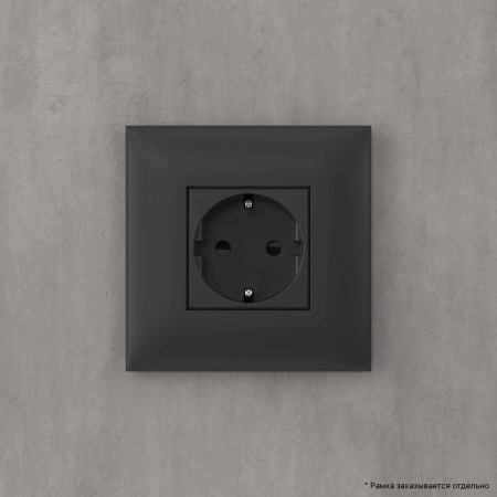Розетка в стену, 2P+E, с з/ш, "Avanti", "Черный матовый" DKC