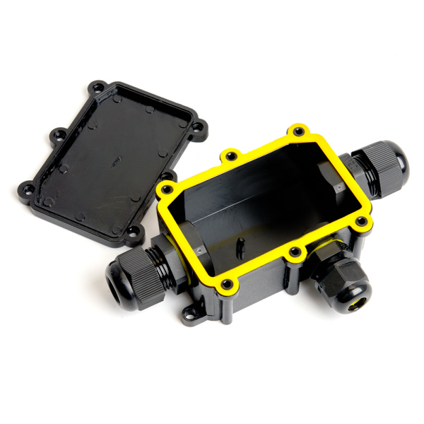 Коробка распределительная STEKKER LD523 водонепроницаемая на 3 выхода, 450V, 140х78х36, черный