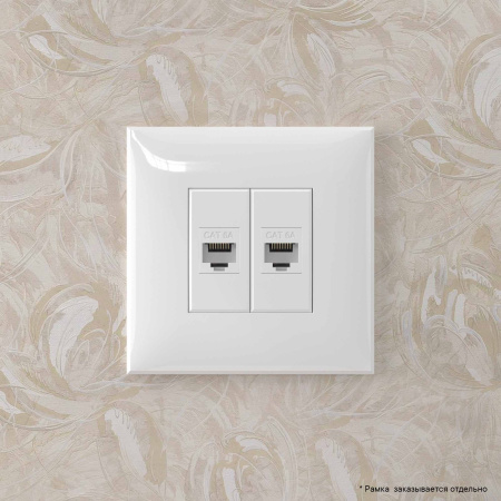 Компьютерная розетка RJ-45 без шторки в стену, кат.6А двойная, "Avanti", "Белое облако" DKC