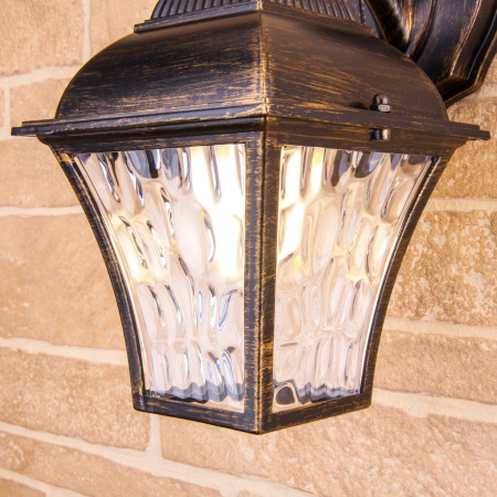 Уличный настенный светильник 1*E27 черное золото IP33 Apus D (a043112) Elektrostandard