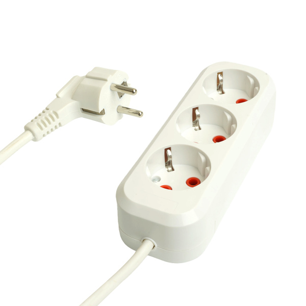 Удлинитель трехместный с/з STEKKER HM06-31-07 3x1мм², 7м, серия Home (У10-002), белый