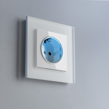 Розетка с подсветкой (белая) СУ IP20 Werkel