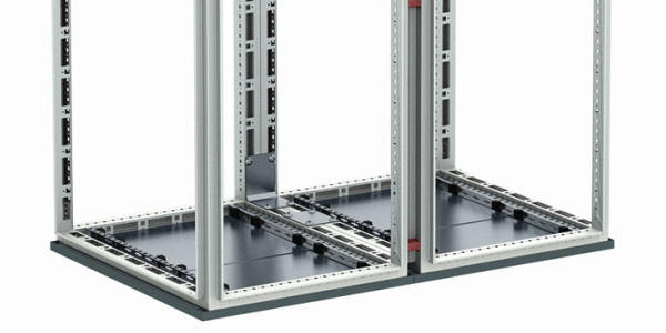 Комплект для объединения шкафов CQE ЭМС DKC