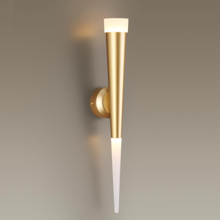 Настенный св-к LED 3000K 7W 220V VIVAT золотистый/металл ODEON LIGHT