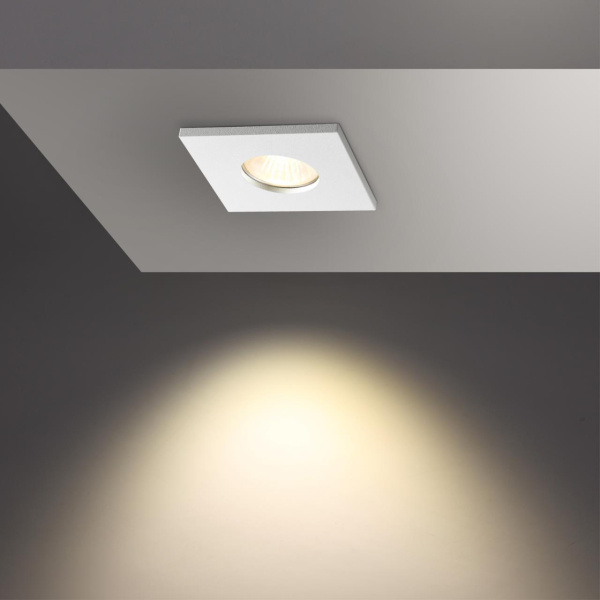 Св-к встр.влагозащ.IP44 GU10 50W 220V AQUA белый B NOVOTECH