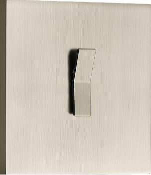 Donel N96 Переключатель перекрестный (с 3-х мест) на 1 тумблер, клавиша Angle, 10AX 250V, Никель, серия DT