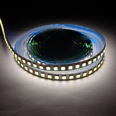 Лента св/д LUX 5050 12V 28,8W 6500К 120led на метр IP33 белый/холодный Giant4