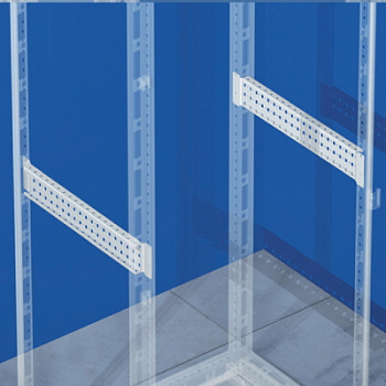 Рейка боковая, широкая, для шкафов CQE глубиной 500 мм, 1 упаковка -4шт. DKC