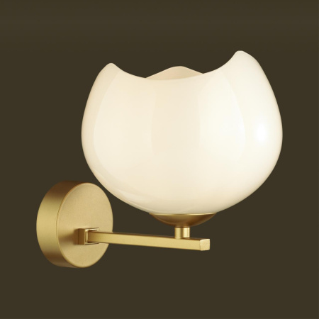 Бра E14 1*40W WATERLILY золотой/белый/стекло ODEON LIGHT