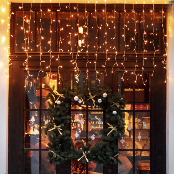 Гирлянда занавес теплый белый с эффектом мерцания 2*3м IP65 (200-101 теплый белый с эффектом мерцания) Eurosvet Гирлянда занавес теплый белый с эффектом мерцания 2*3м IP65 (200-101 теплый белый с эффектом мерцания) Eurosvet