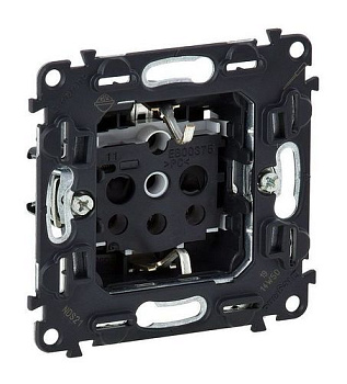 Valena INMATIC Механизм розетки без лицевой панели СУ 1 мест. с зазем. со шторками без лицевой панели 16А серый IP20 Legrand