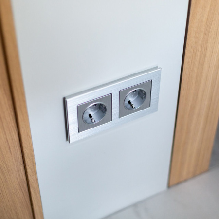 Aluminium Рамка на 2 поста (алюминий) Werkel