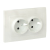 Валенсия Лицевая панель розетки 2-местной с/з 16А жемчуг с защ, штор, EKF