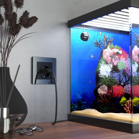 Умная встраиваемая розетка с заземлением с защитными шторками черная СУ IP20 Werkel