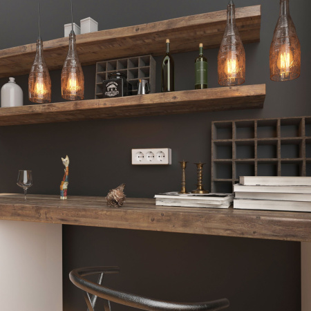 Розетка тройная с заземлением и шторками (белая) Gallant ОУ IP20 Werkel